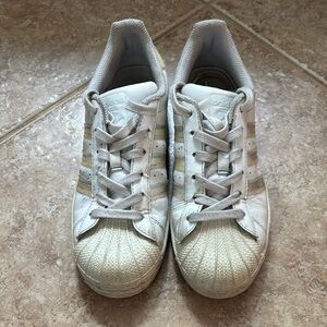 Adidas Superstar Sneakers